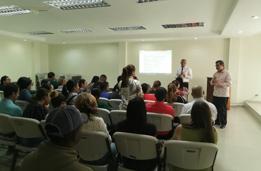 Servicio Regional de Salud Cibao Central socialización de pruebas Papanicolau