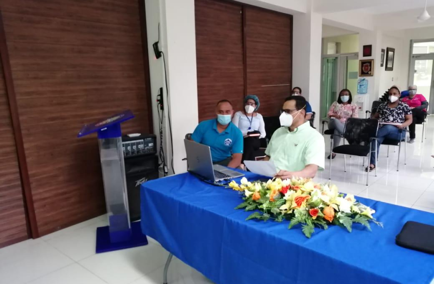 Reunión virtual con los directores de los CEAS de la Región Cibao Central.