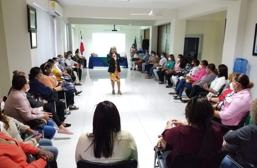 Departamento de enfermería realizó Taller psicológico para el personal