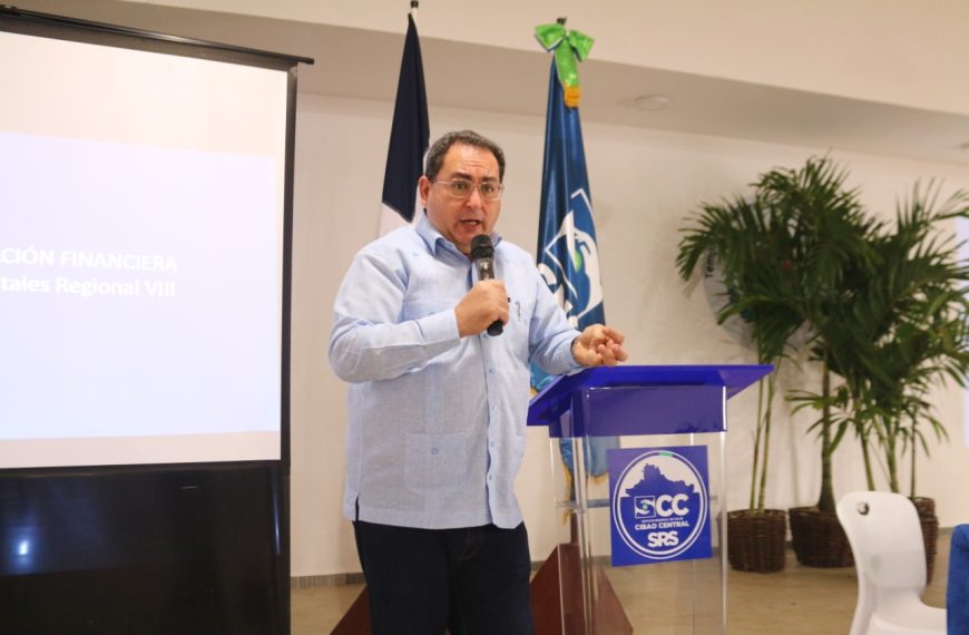 Dr. Lama sostiene encuentro con los directivos de los 18 Hospitales del SRSCC