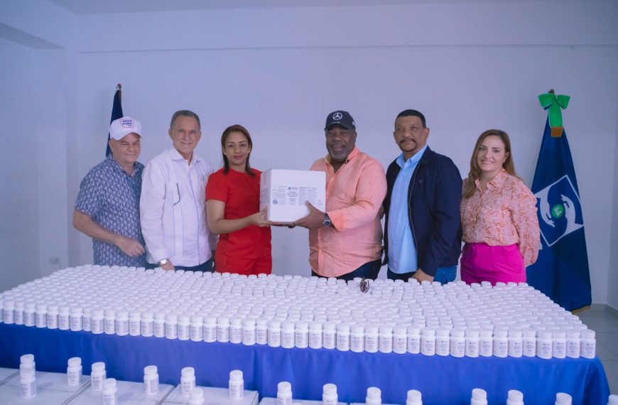 Regional de Salud Cibao Central recibe donación de medicamentos Gabinete de Política Social