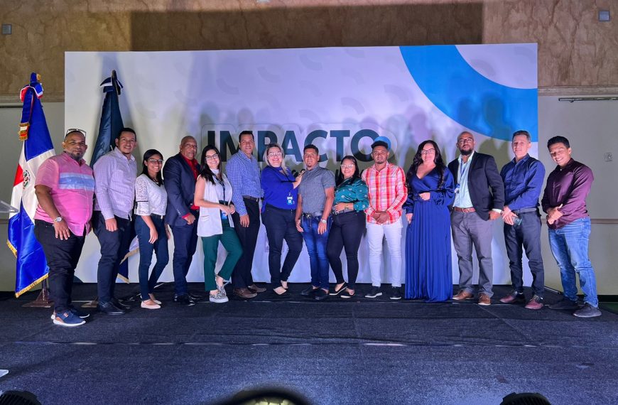 SNS capacita en Impacto de la Comunicación Visual en Salud