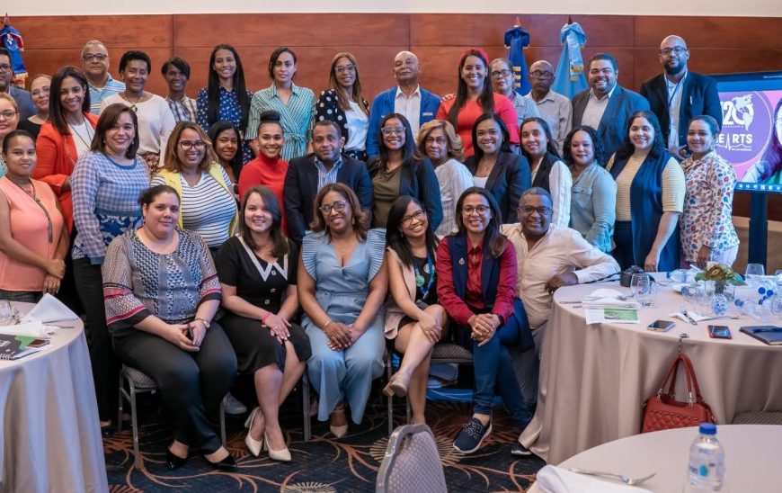 SNS, OPS/OMS, MSP y Cipesa capacitan periodistas en “Estrategia HEARTS”