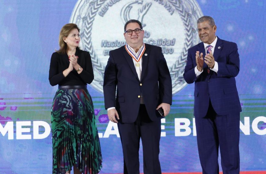 El SNS gana por primera vez medalla en Premio Nacional a la Calidad