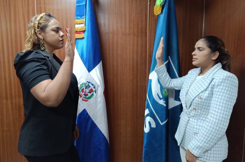 Juramentan nueva directora en Hospital Pedro A. Céspedes de Constanza