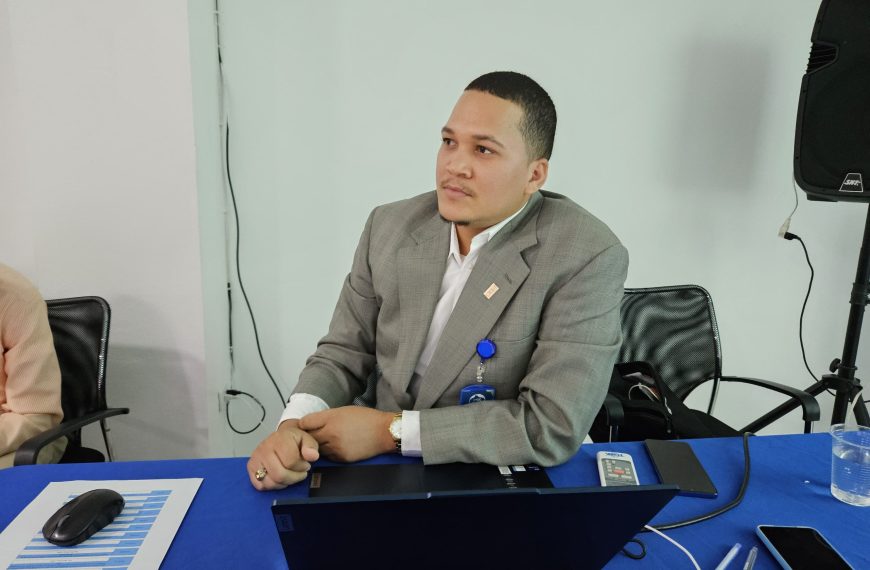 Transformación en la Gestión Hospitalaria: SRS Cibao Central Capacita a su Personal en Innovación y Calidad
