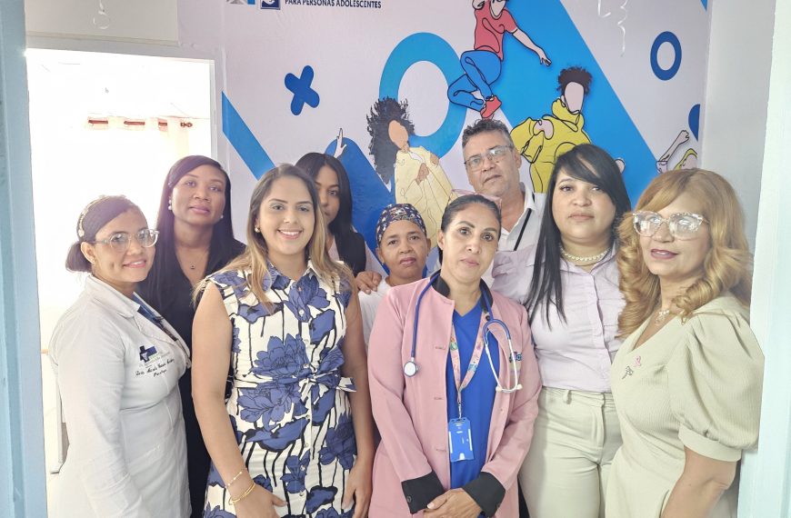 SNS inaugura Unidad de Atención Integral en Salud para Adolescentes en el Hospital Sigifredo Alba en Fantino