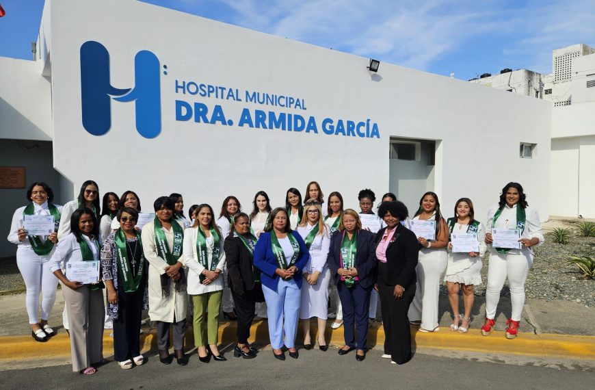 Graduación de Enfermeras de Quirófano en el Hospital Dra. Armida García de La Vega