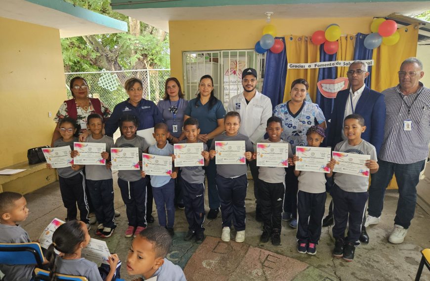 66 estudiantes libres de caries gracias a jornada odontológica en escuela La Tablita