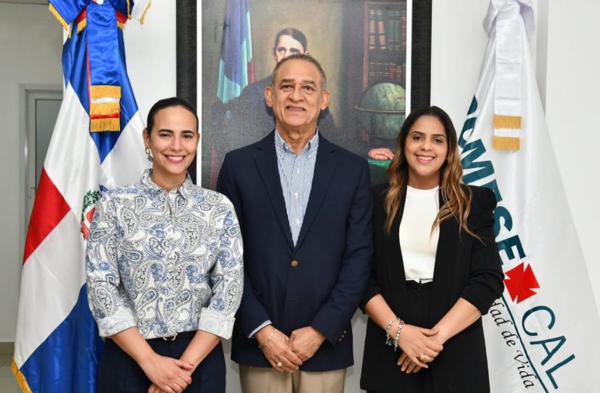 SRS Cibao Sur fortalece vínculos con Promese/CAL en visita institucional
