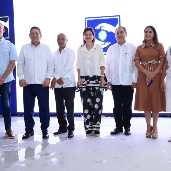 Gobierno entrega remozado el Hospital Municipal de Piedra Blanca, beneficiando a más de 26,000 habitantes