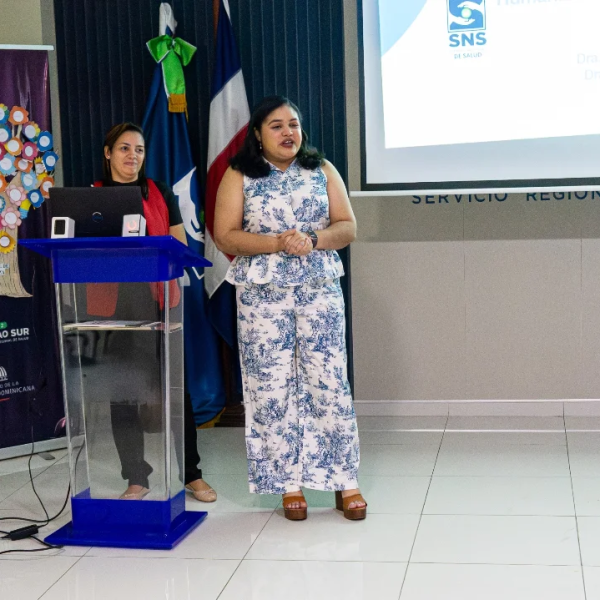 SRS Cibao Sur fortalece la humanizaci&oacute;n en la atenci&oacute;n con capacitaci&oacute;n al personal de salud