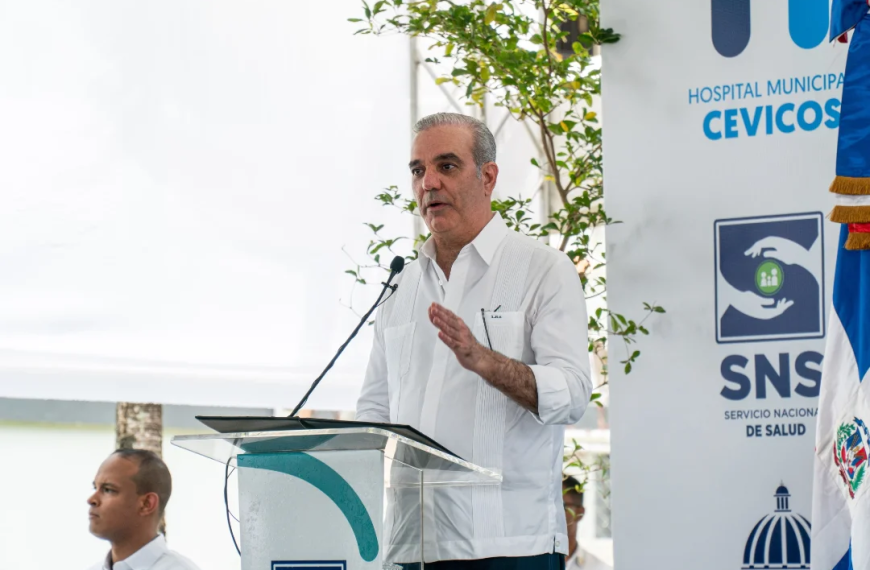 Gobierno inaugura remozado Hospital Municipal de Cevicos y fortalece la red de salud en S&aacute;nchez Ram&iacute;rez